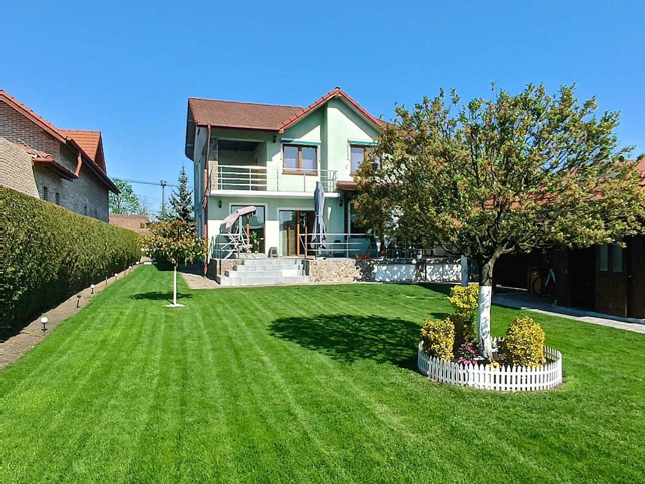 Casa de vanzare zona rezidentiala