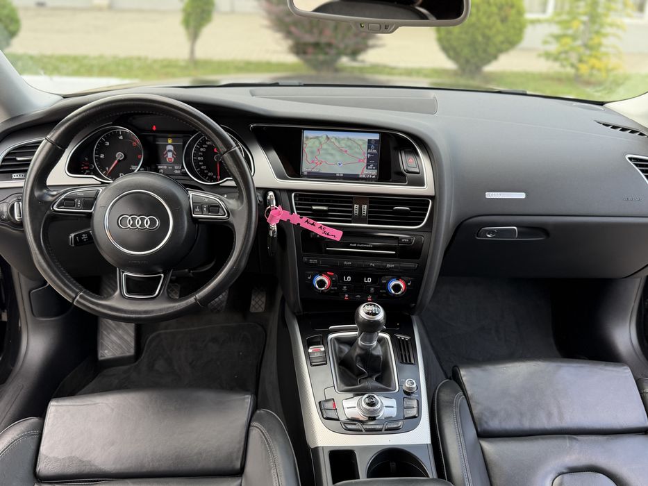 Audi A5 2012 2.0 TDI 177cp SportLine Bang&Olufsen/Navi/Piele/ClimaDubla/JanteR19 Top