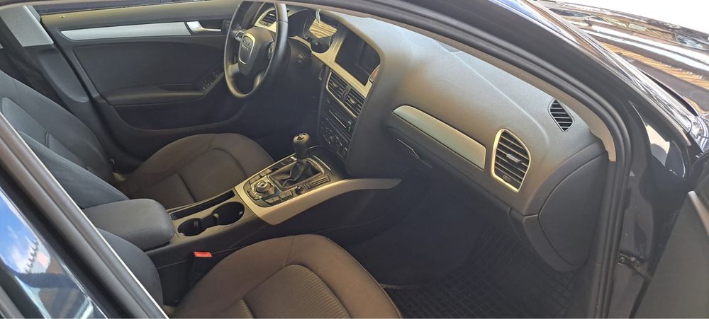 Audi A4 2.0 TDI - 2011-10