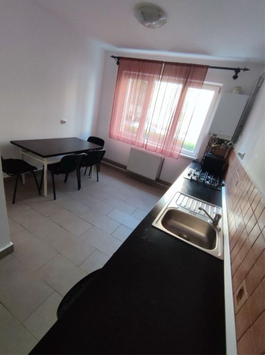 Apartament cu 2 camere decomandat - View 4