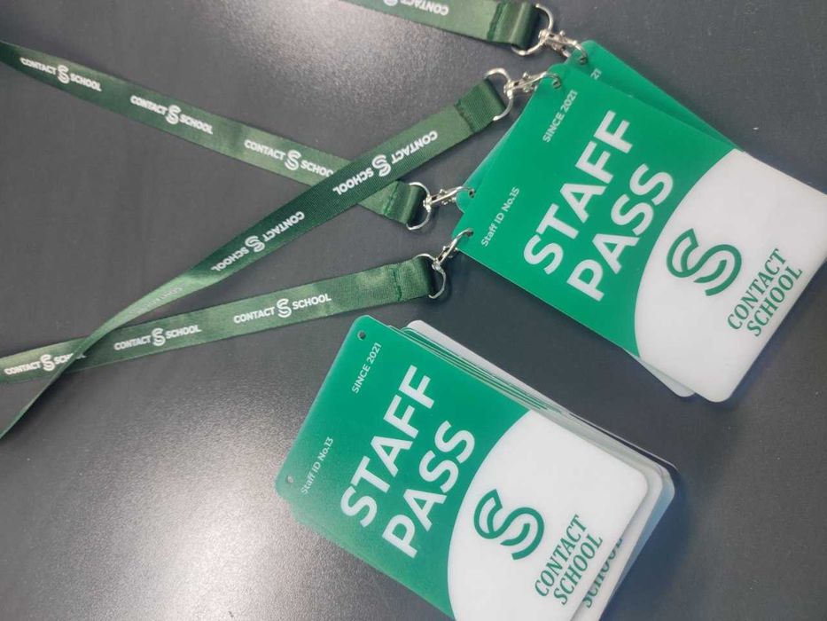 Изготавливаем бейджики с вашим дизайном