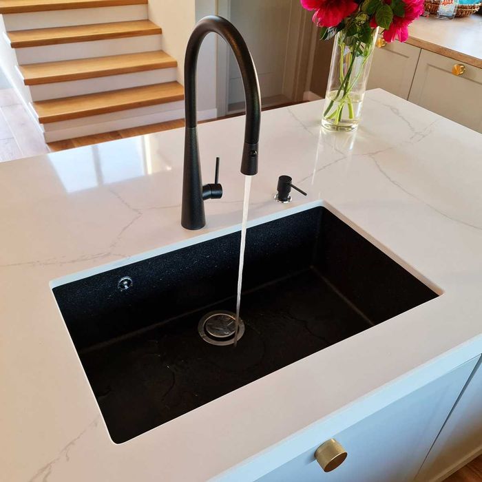 Chiuveta bucatarie granit CookingAid Cube ON7610 Neagra / Black Metal