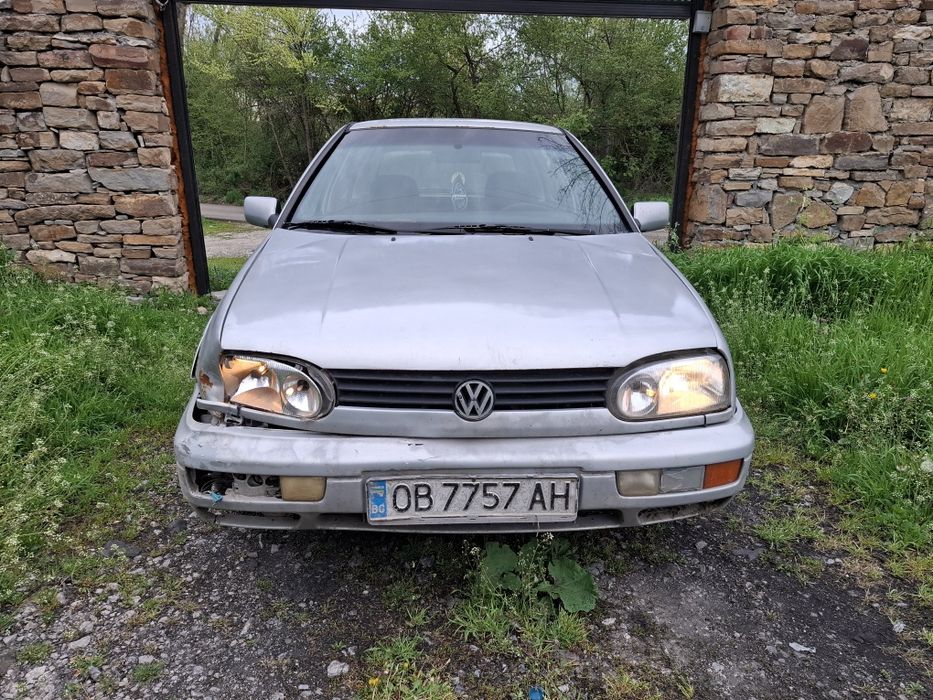 Продавам Golf 3 1.9 tdi 90 коня ,