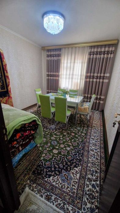 Продаётся 4х комн квартира на 2 этаже Ор-р  7 микрорайон