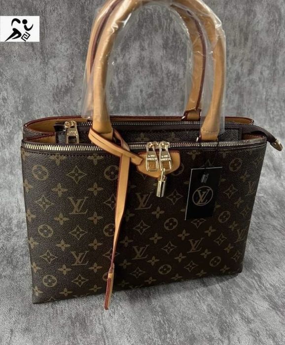Geanta Louis Vuitton