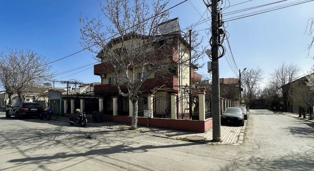 Vand sau Inchiriez casa 12  camere pentru muncitori sau personal hotelier