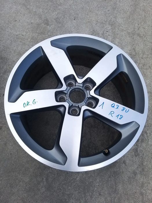 Janta aliaj r18 audi q3 8u 8u0601025d