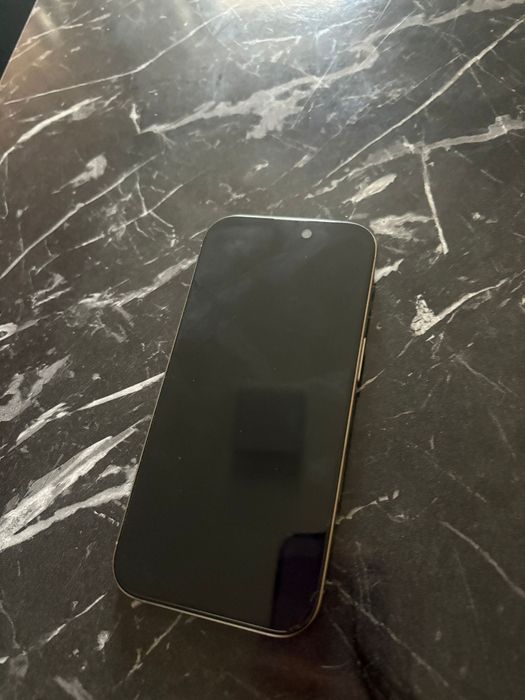 iPhone 16 pro , 128 GB