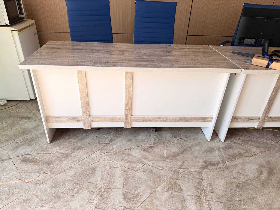 продается стол для офиса 2 стола
