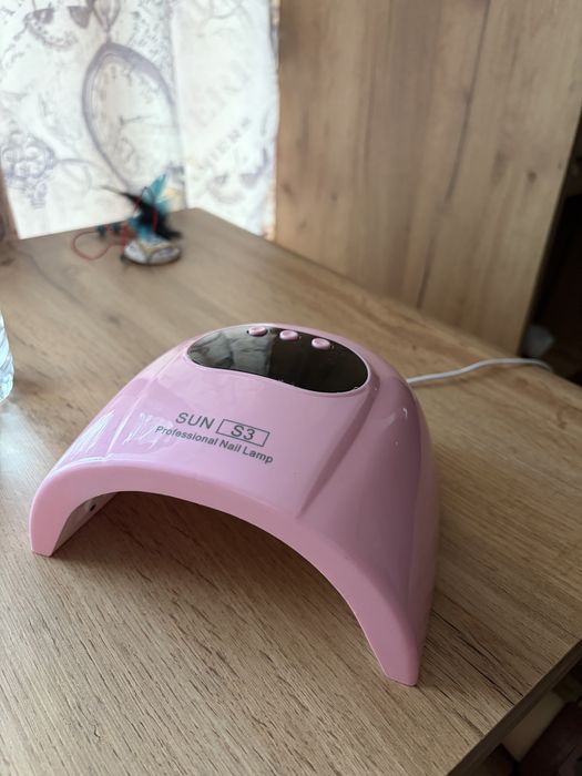 UV лампа за маникюр