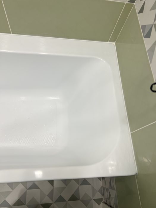 Акриловая ванна б/у