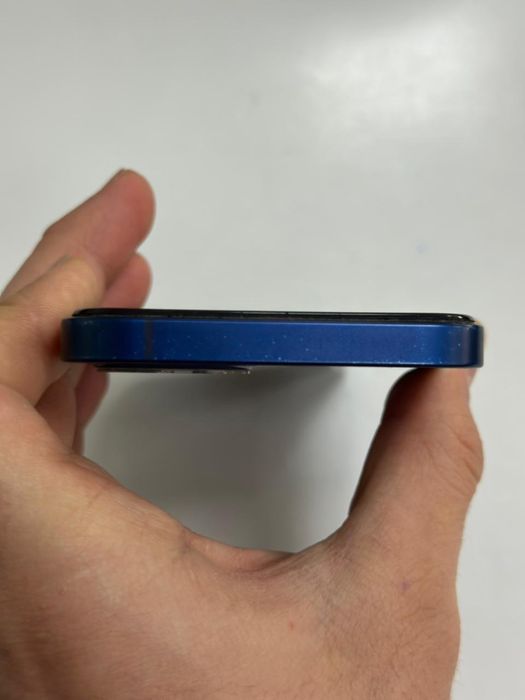 Продам айфон 12 128гб