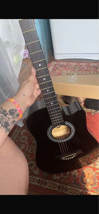 Продам гитару…..