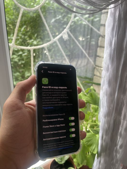 iPhone айфон 13 в около идиальном состоянии