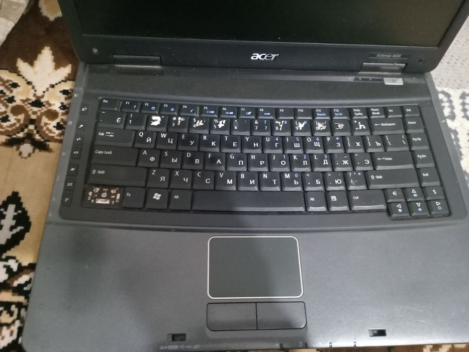 Ноутбук старый версия Acer