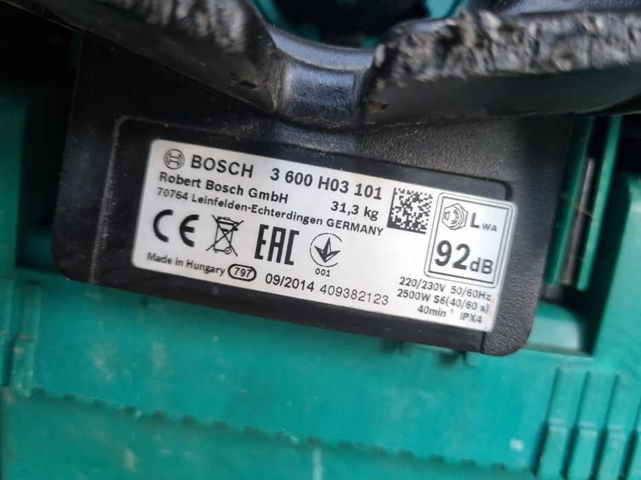 Tocator crengi,resturi vegetale Bosch AXT 25 D