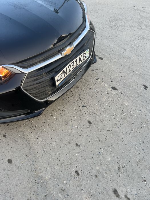 Onix 3-pozitsiya mexanika sotiladi.
