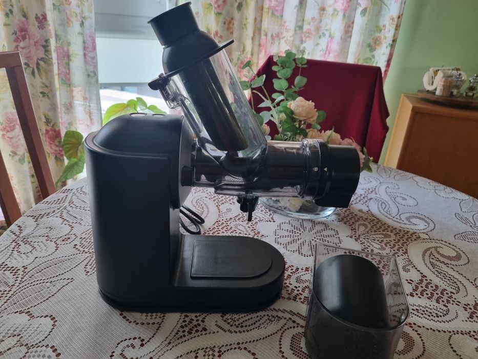 СОКОИЗТИСКВАЧКА PHILIPS за студено пресоване