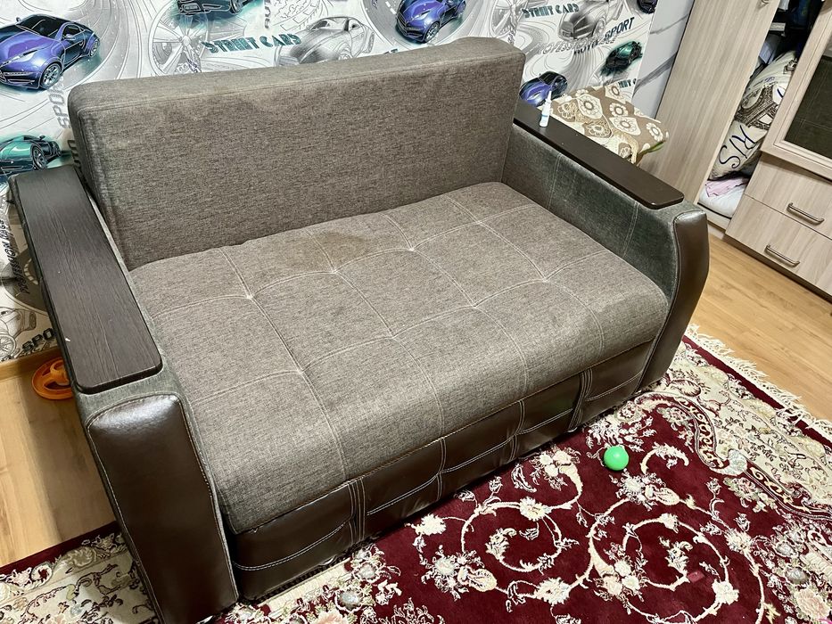 Продам диван раскладной