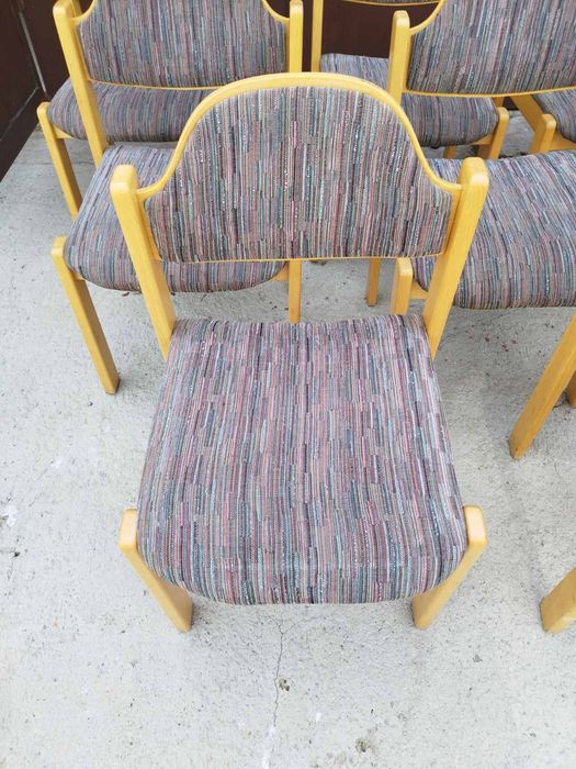 Стифиращи дървени столове