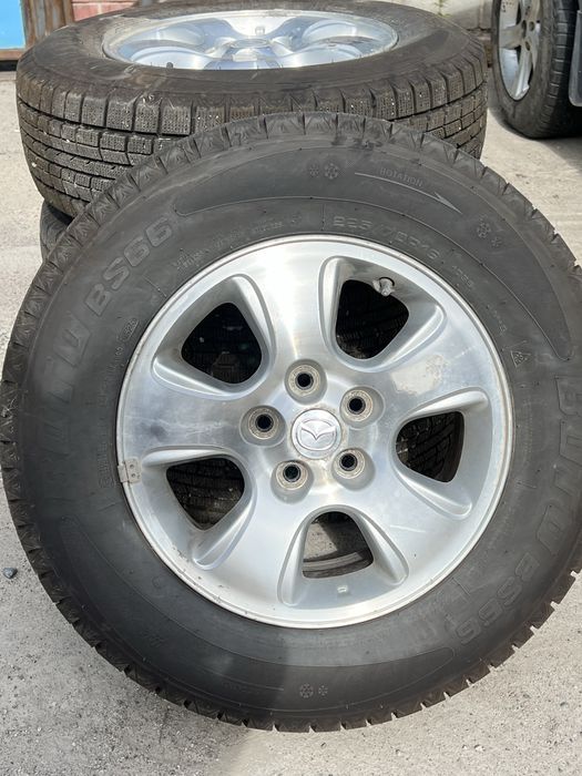 Зимние шины Bridgestone Blizzak B556 + литые диски