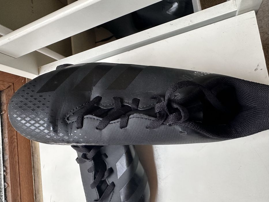 Футболни бутонки