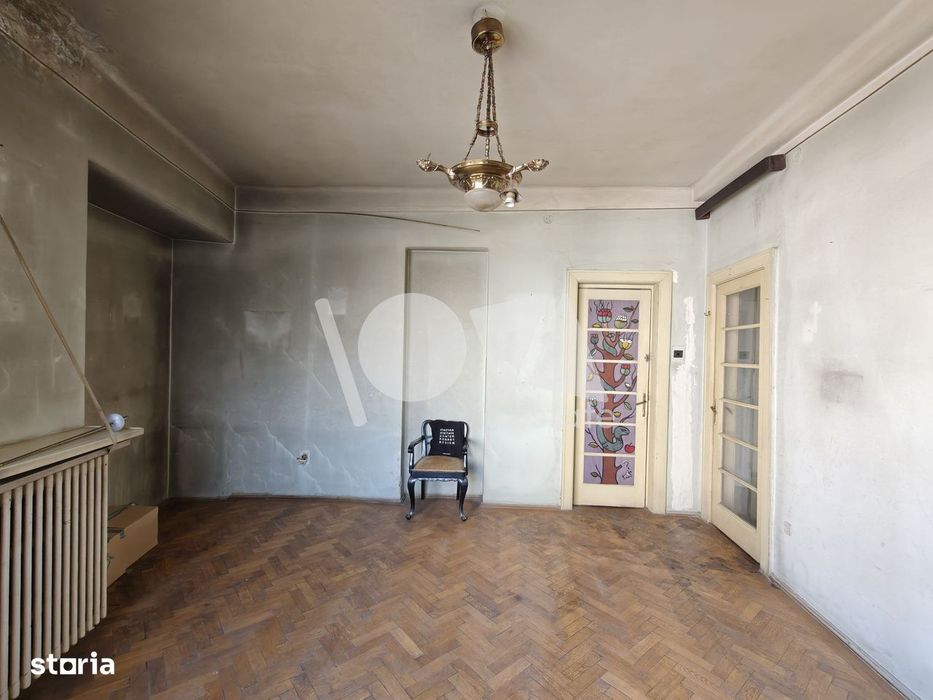 De vânzare apartament 3camere - str. Plantelor - central