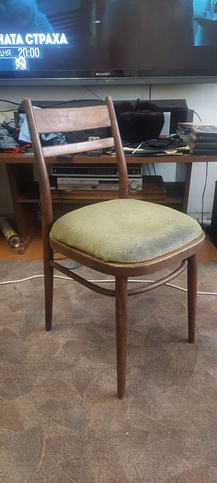 Продам стулья табуретки