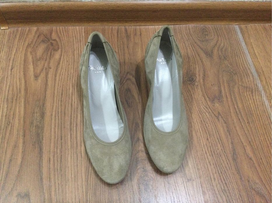 Туфли замшевые бежевые