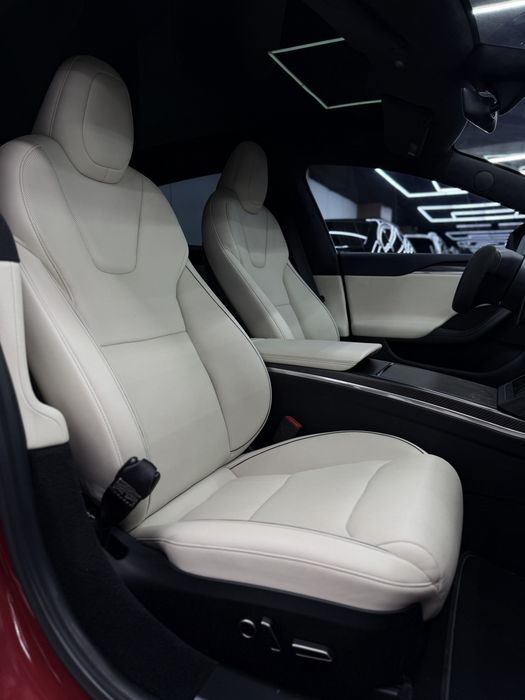 Tesla Model S Plaid