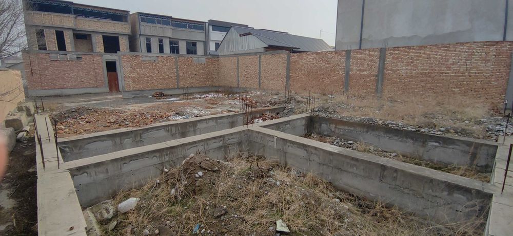 Kottejliy gorodokda 4 sotix yer sotiladi