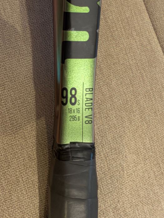 Тенис ракета Wilson Blade V8