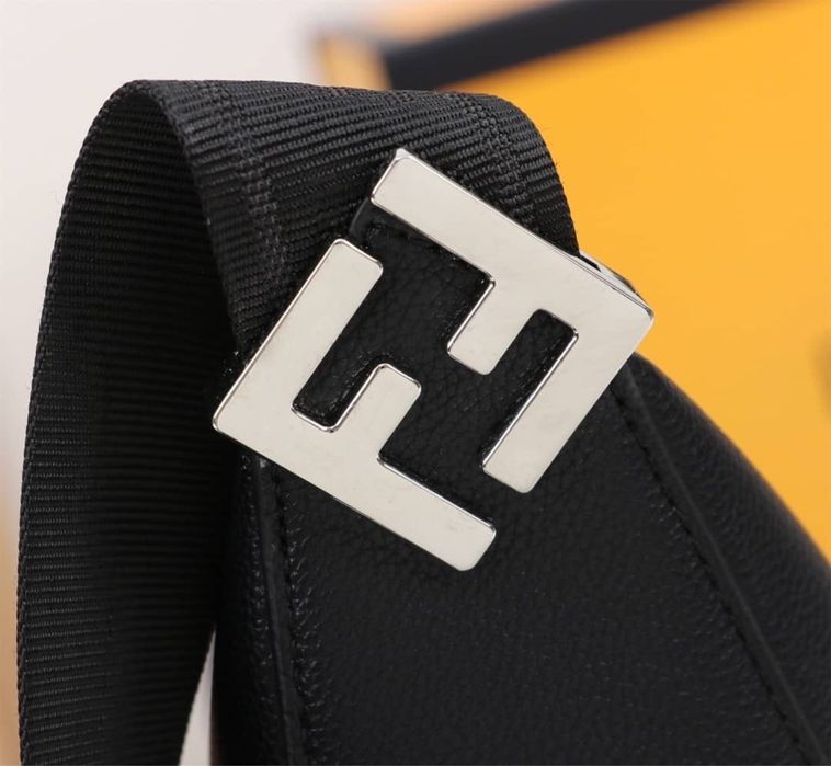 Мъжка кожена чанта Fendi