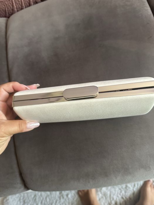 Дамска чанта цвят мръсно бяло