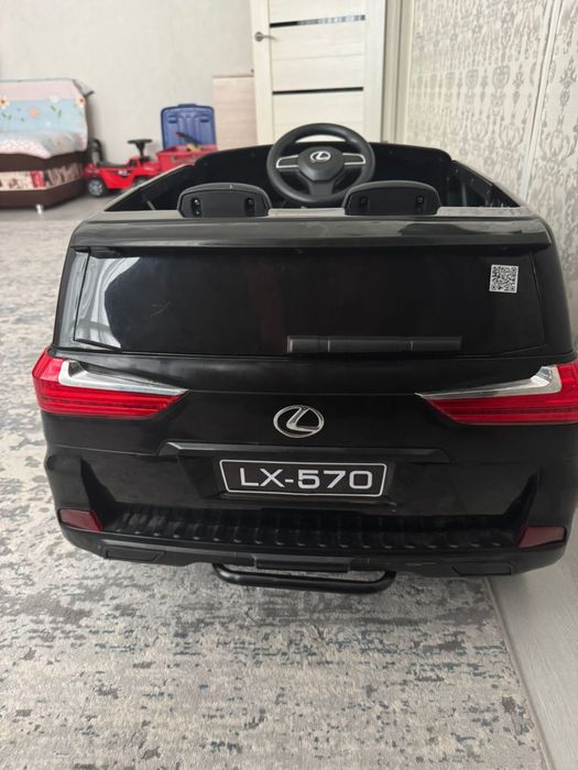 Продам машинку в отличном состоянии