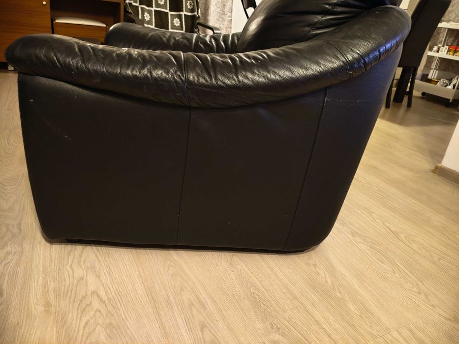 Vand canapea extensibila cu doua fotolii !