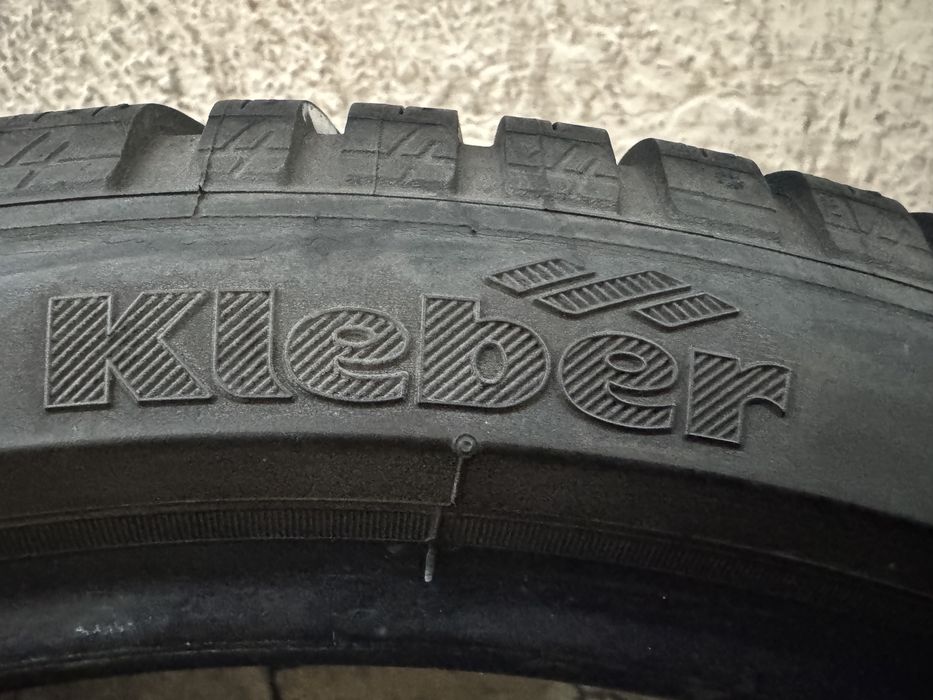 Автомобилни гуми 215 40 17 Kleber