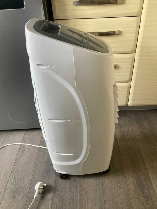 9-литров охладител с 3 скорости и вентилатор + дистанционно управление