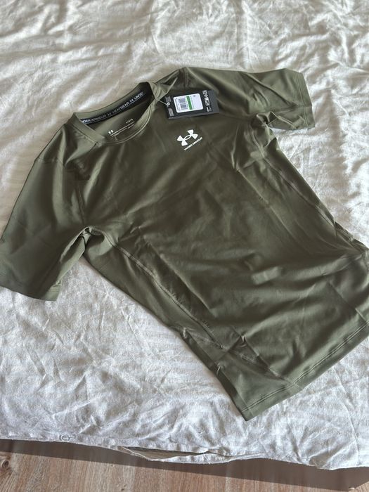 Under Armour тениска спортна L размер