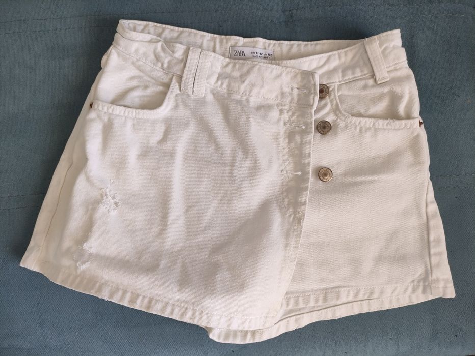 Къси панталонки "Зара" имитиращи пола