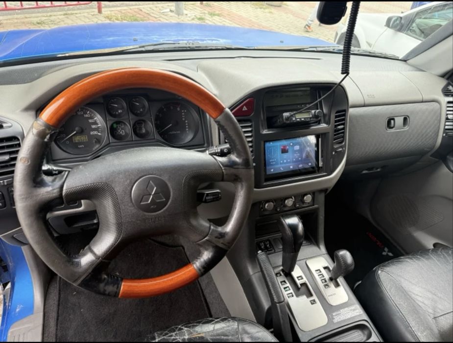Mitsubishi Pajero 3