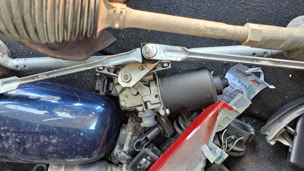 Toyota Corolla 1.6 vvti НА ЧАСТИ