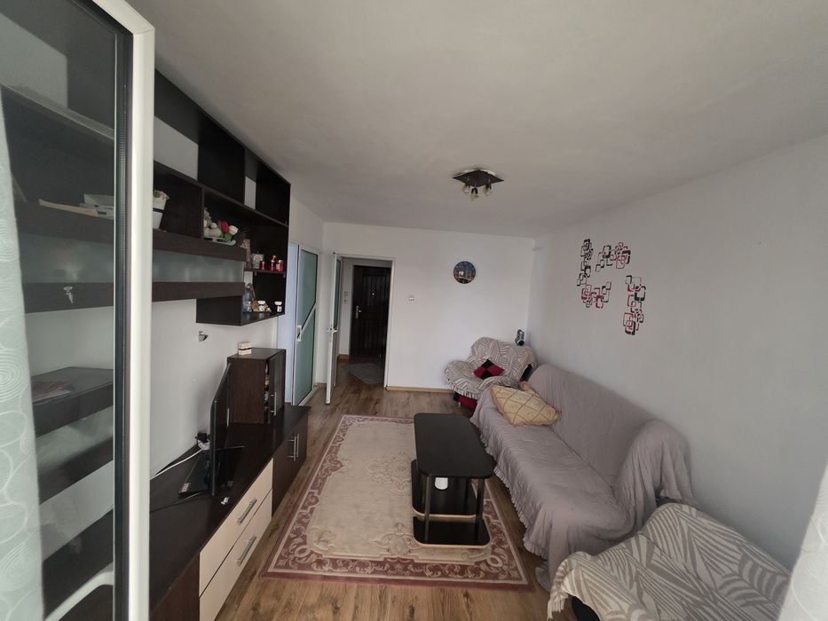 Vand apartament 2 camere semidecomandat Trivale I