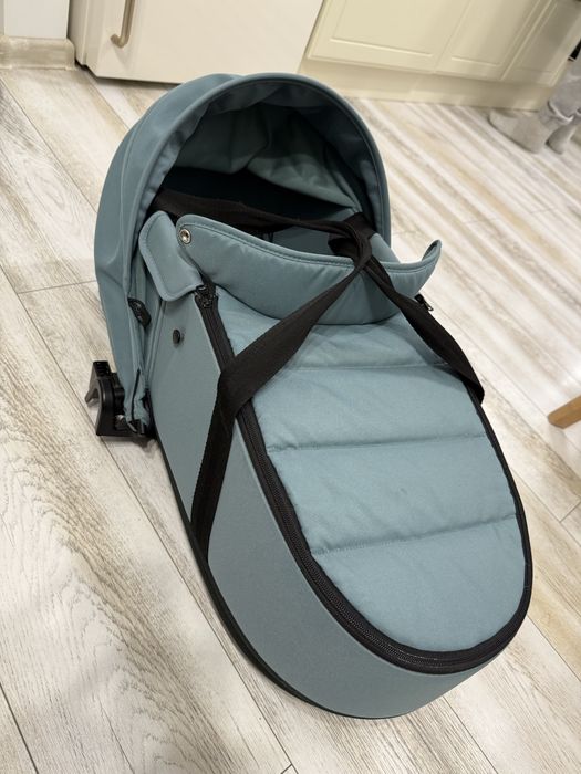 Landou yoyo,aqua + plasa de tantari