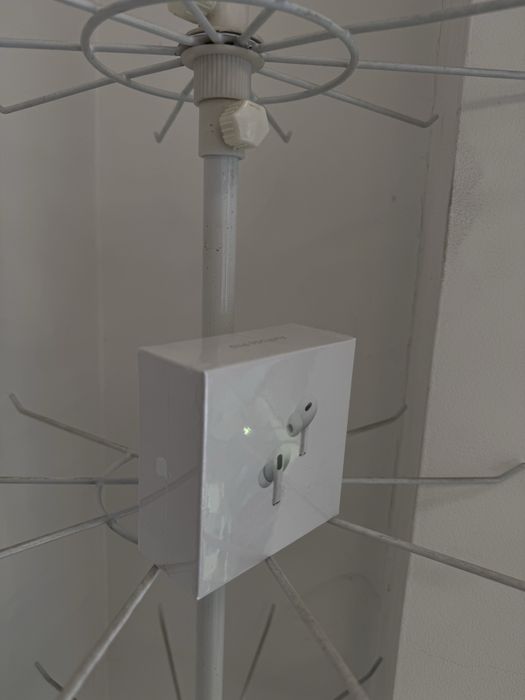 Airpods 2  Pro NEW NEW