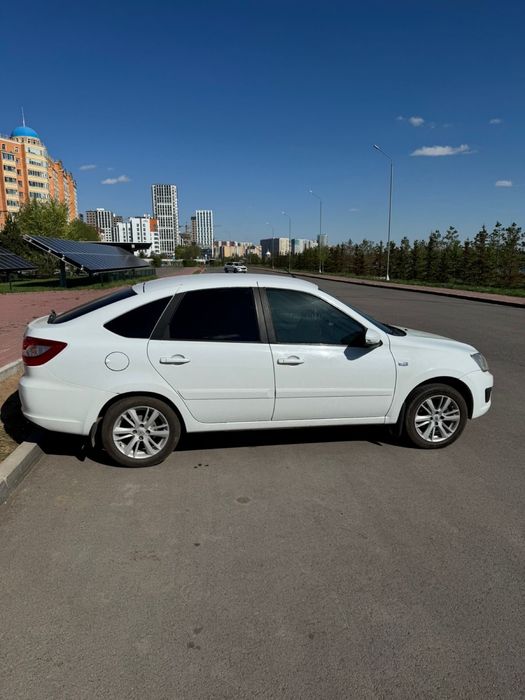 Продам гранта 2017 год