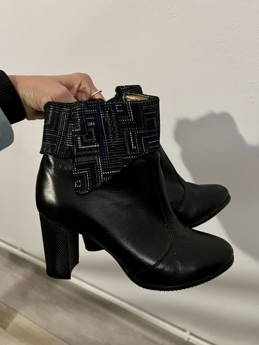 Botine din piele naturala