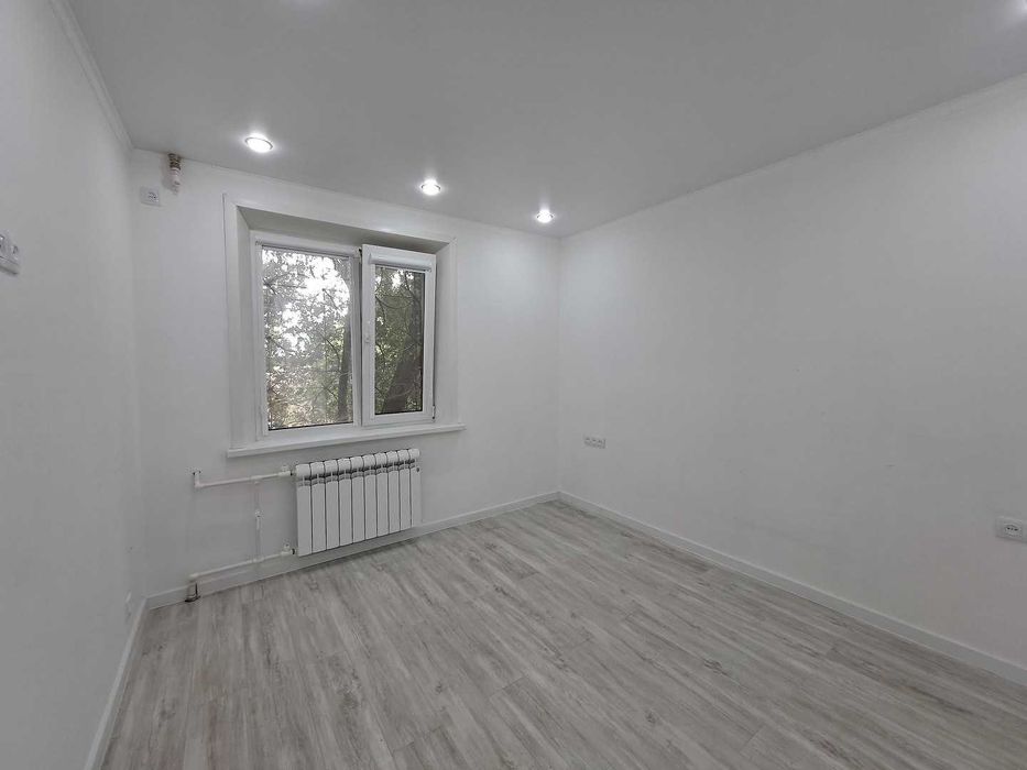 Продам 3 ком. в центре с ремонтом