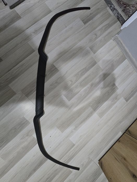 Spoiler bară față