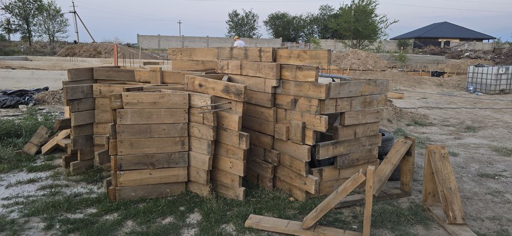 Продаются Уголки под опалубку